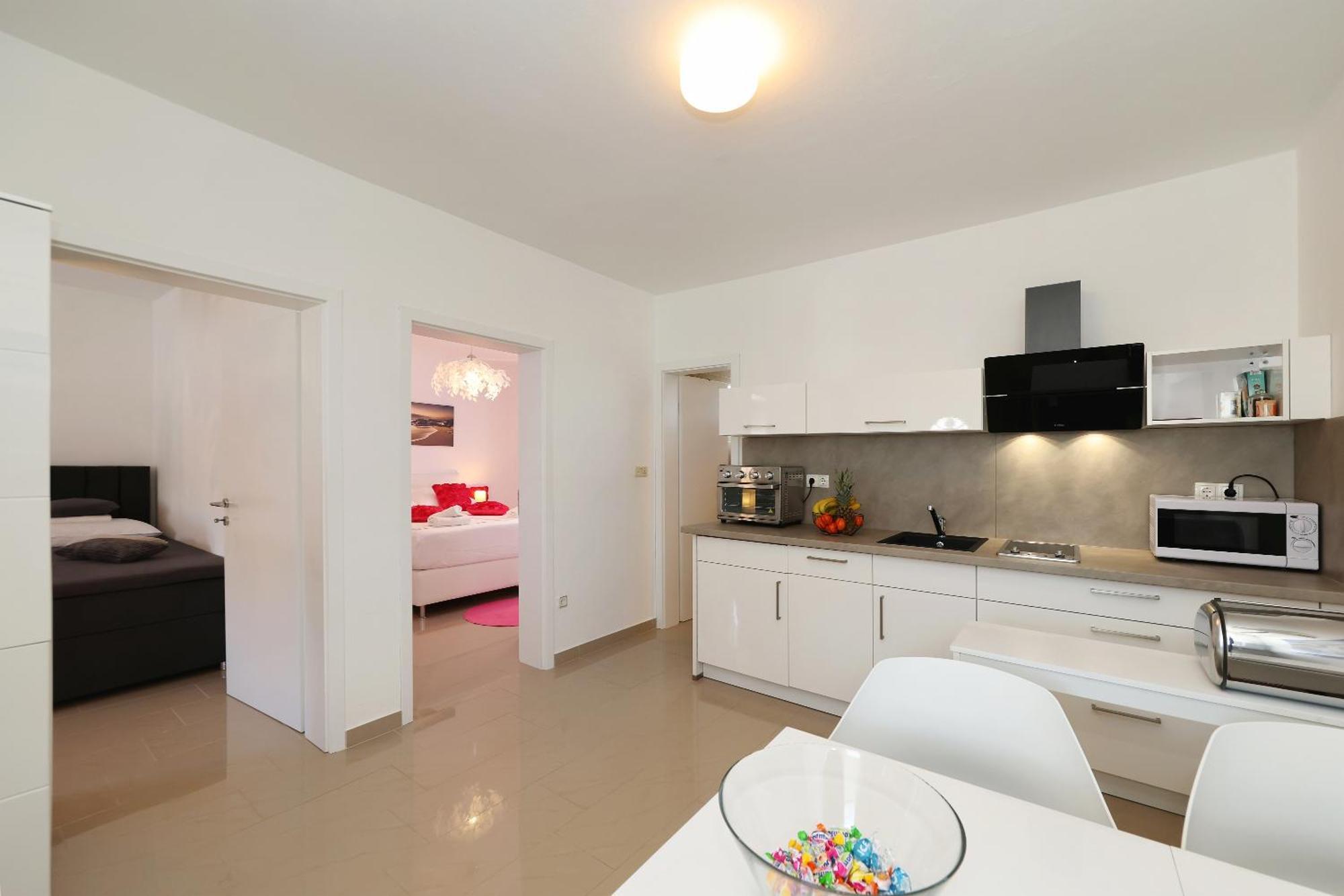 Apartments Rosini, 300M From The Beach With Shared Tavern And Bikes, Nin Εξωτερικό φωτογραφία