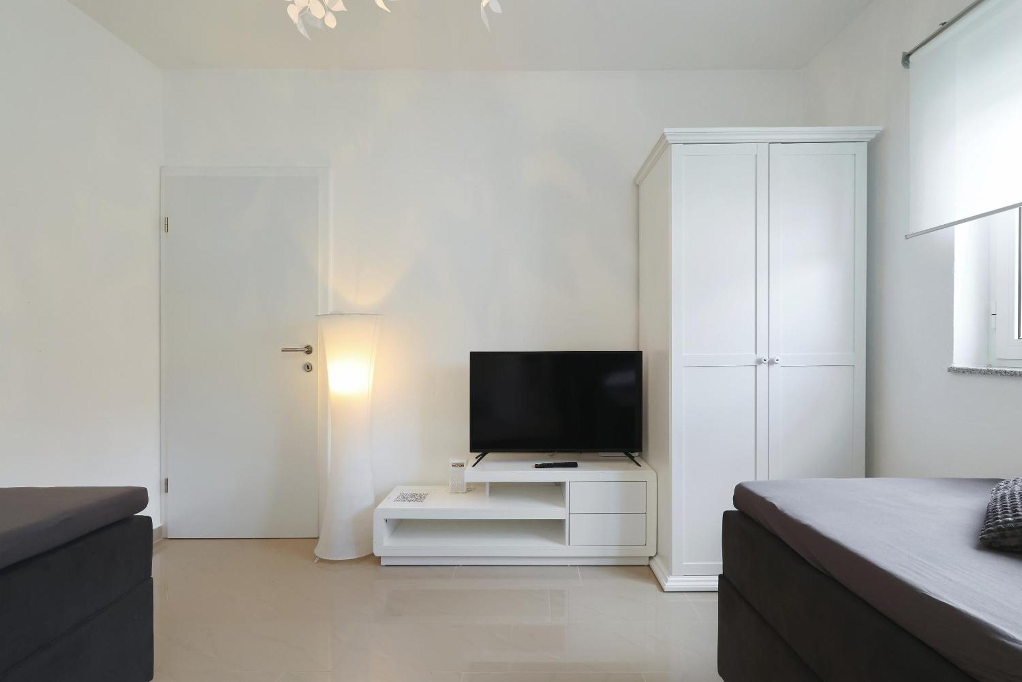 Apartments Rosini, 300M From The Beach With Shared Tavern And Bikes, Nin Εξωτερικό φωτογραφία